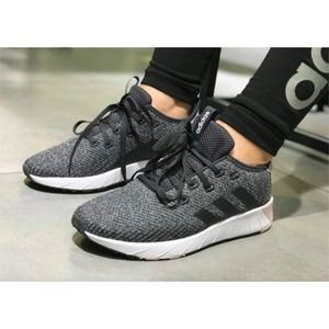 questar x byd running sneaker